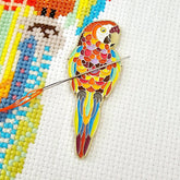 Mandala Parrot Needle Minder