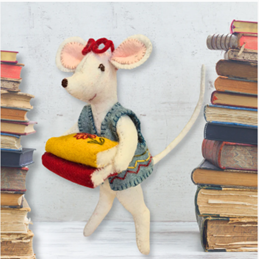 Little Mouse The Librarian Felt Craft Mini Kit *Back in stock soon*
